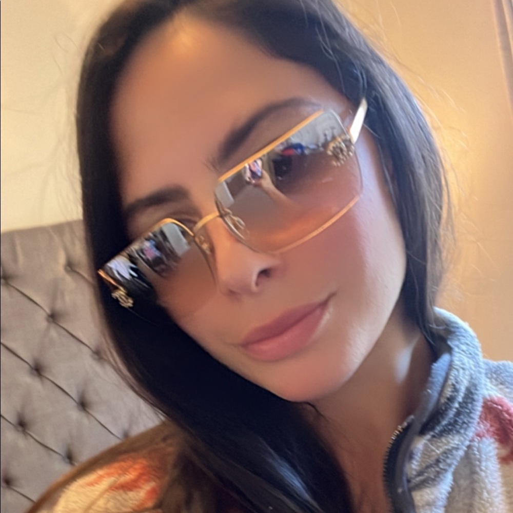 Ultra RARE Vintage Chanel Rimless Sunglasses 🔥 - Picture 10 of 16